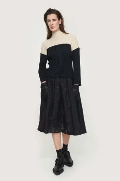 Bluser | Strik<BITTE KAI RAND Bloom rib bluse BLACK/IVORYBLOCK