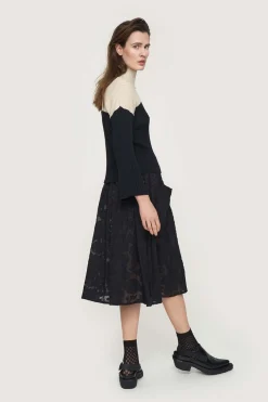 Bluser | Strik<BITTE KAI RAND Bloom rib bluse BLACK/IVORYBLOCK