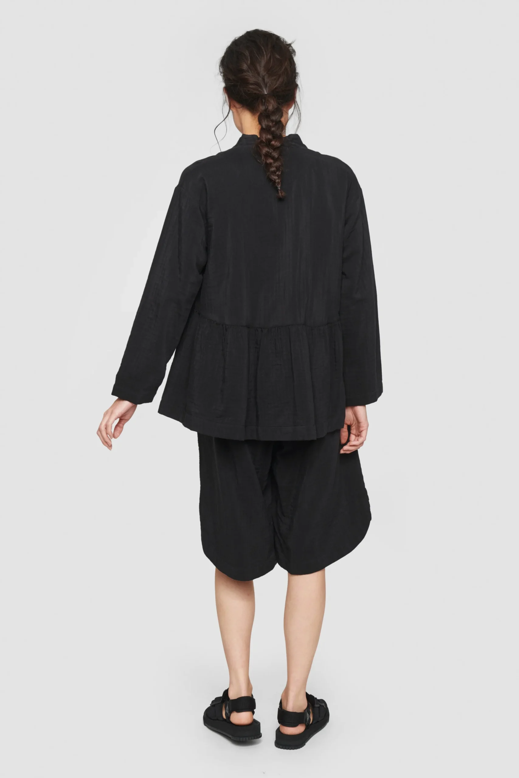 Shorts<BITTE KAI RAND Hakone doubleweave shorts ANTHRACITE