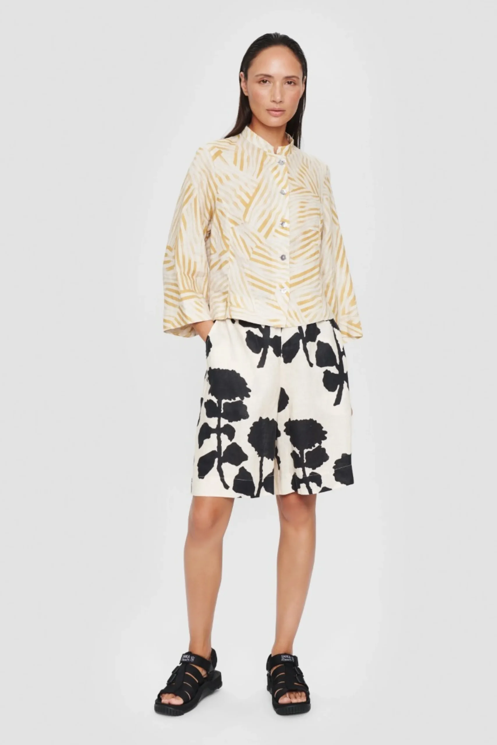 Shorts<BITTE KAI RAND Peony & waves shorts GOLDENWAVES