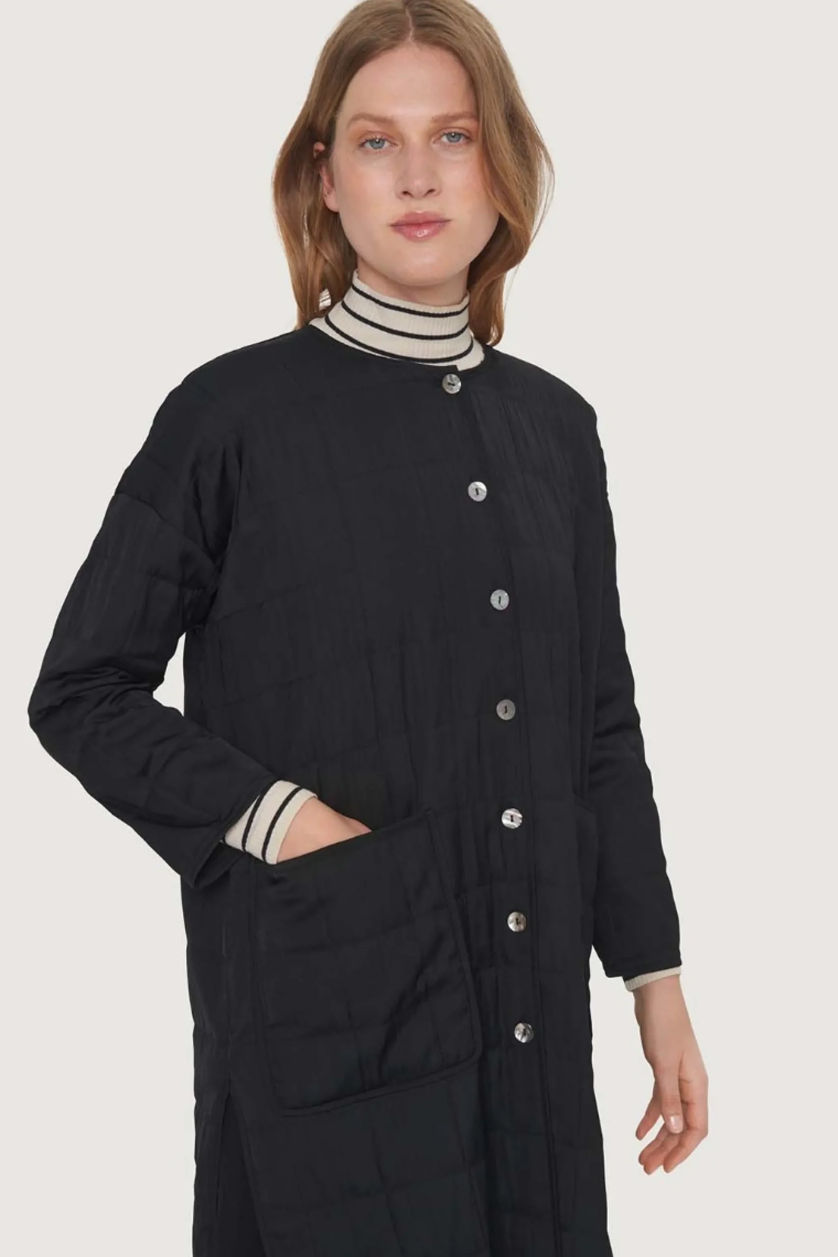 Jakker & Blazere<BITTE KAI RAND Quilt lang jakke BLACK
